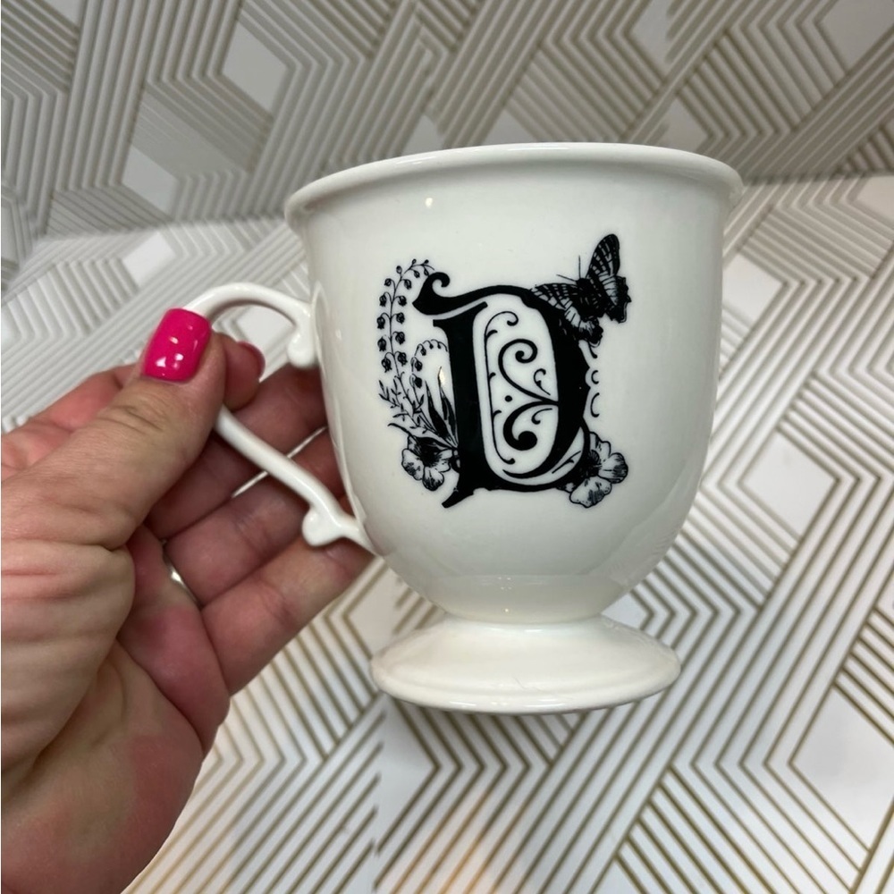 Anthropologie “D” Butterfly Monogram Pedestal Mug EUC